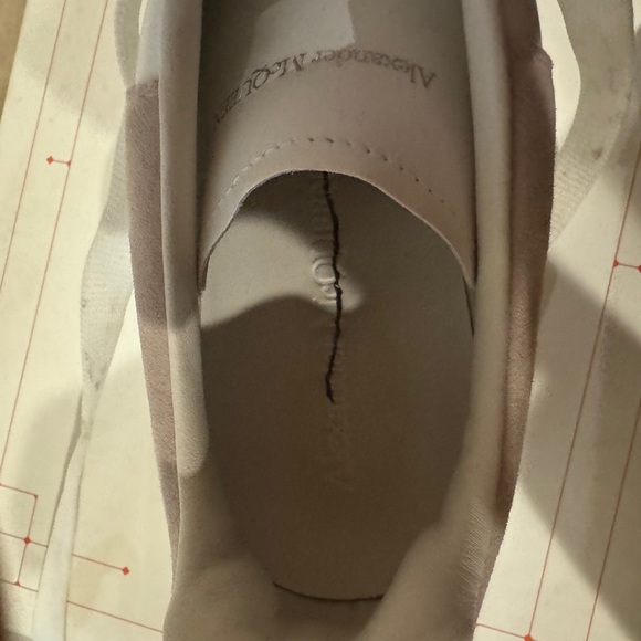 Alexander Mcqueens - Picture 5 of 10